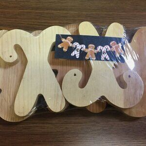 NEW Wooden 5" Gingerbread Candy Cane Wall Hanging Christmas Crafting Set